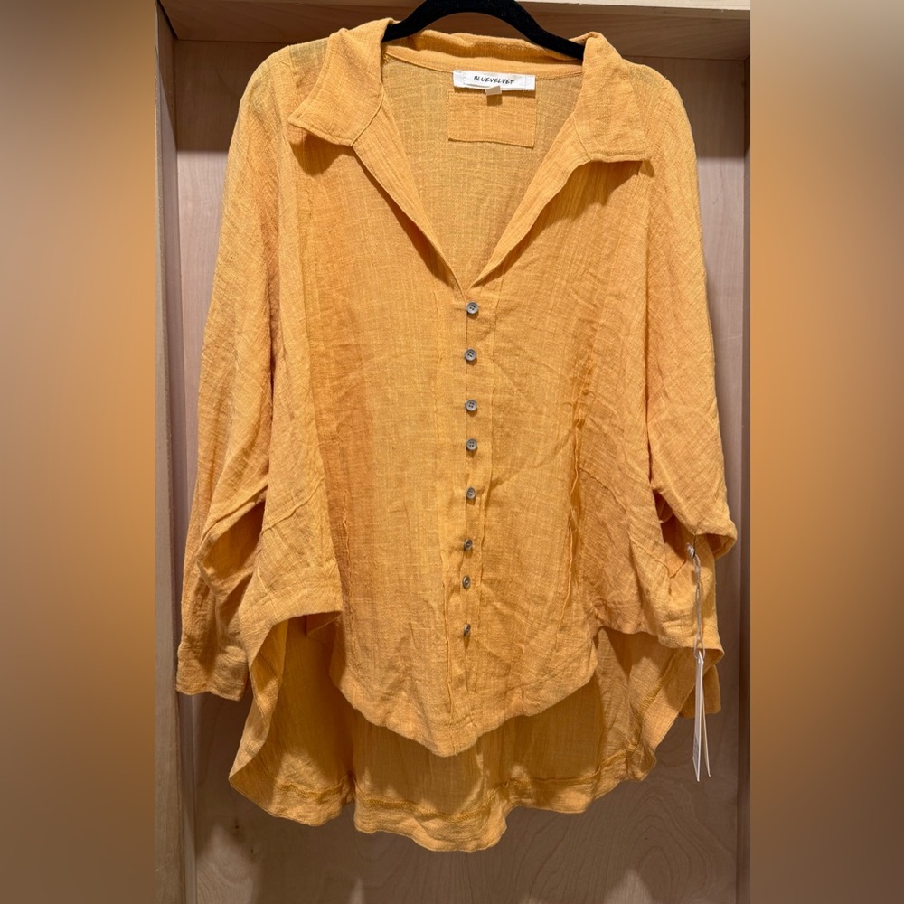 Blue Velvet Women's Mustard Button-Down Shirt Size Small